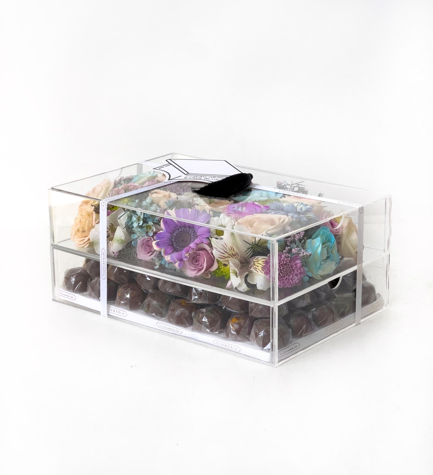 Luxury Graduation Box – Fresh Flowers with Premium Chocolate