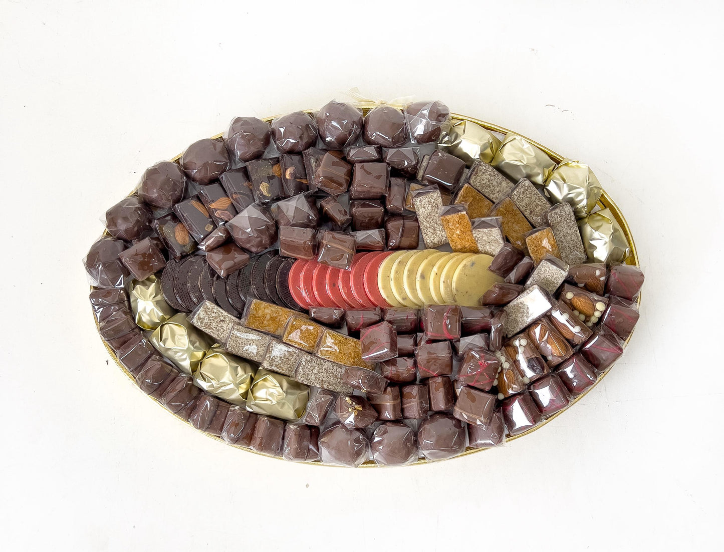 Luxury Chocolate Tray – 2 KG Assorted Flavors
