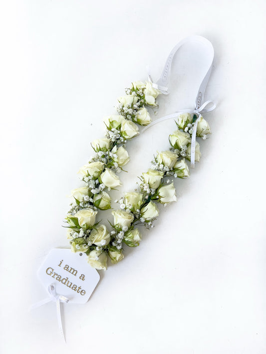 Natural Graduation Flower Lei – For Adults (Pure White)