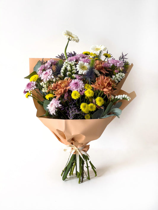 Bright Summer Flower Bouquet with Vibrant Colors